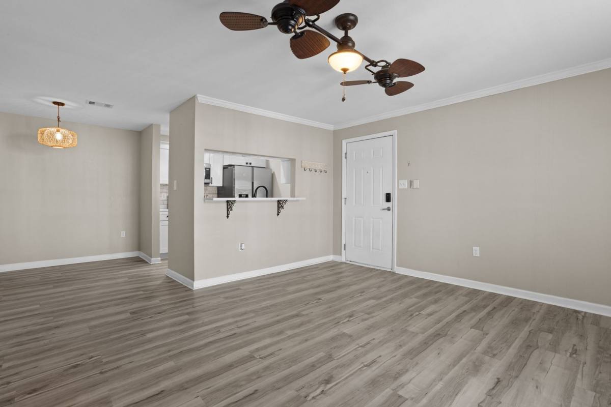 Condo for rent at 2421 Beachview Dr, Ocean Springs, MS 39564
