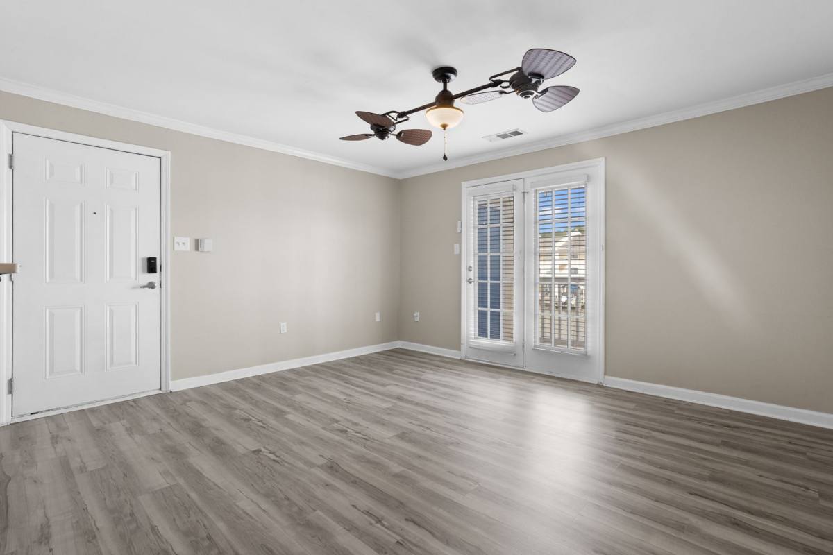 Condo for rent at 2421 Beachview Dr, Ocean Springs, MS 39564
