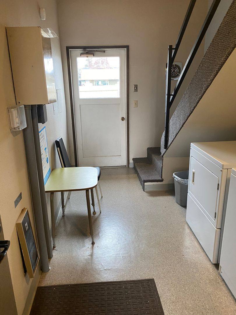 Apartment for rent at 404 S 1st St, Selah, WA 98942