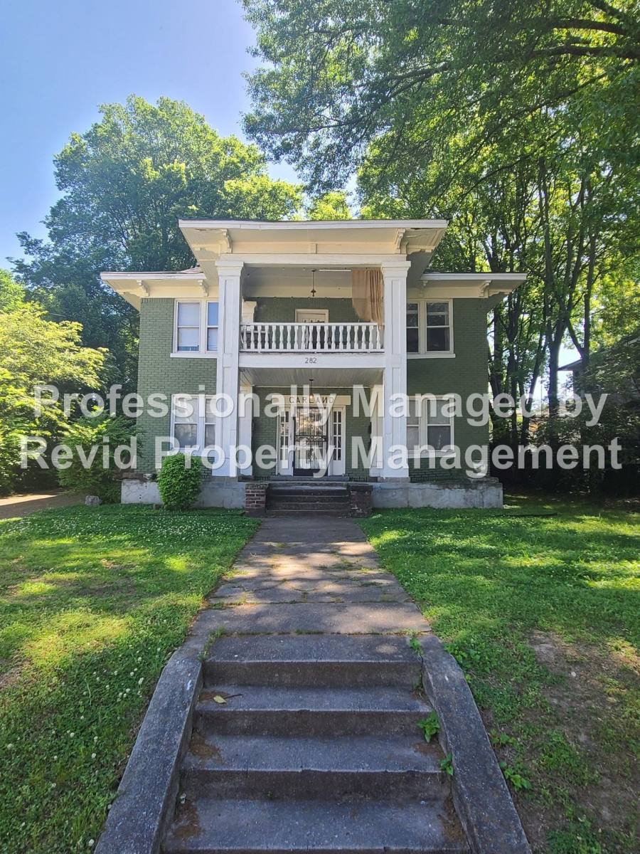 Apartment for rent at 282 Garland St, Memphis, TN 38104