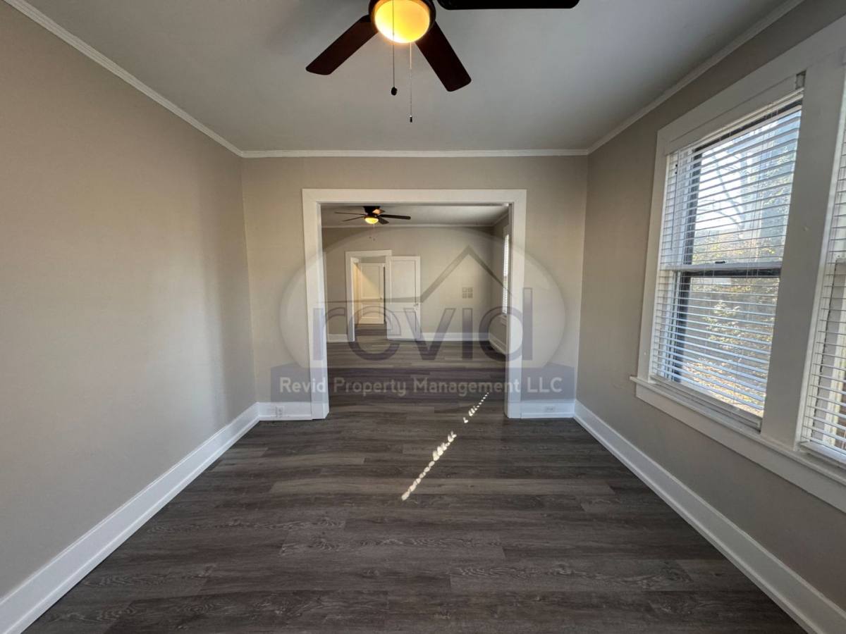 Apartment for rent at 282 Garland St, Memphis, TN 38104