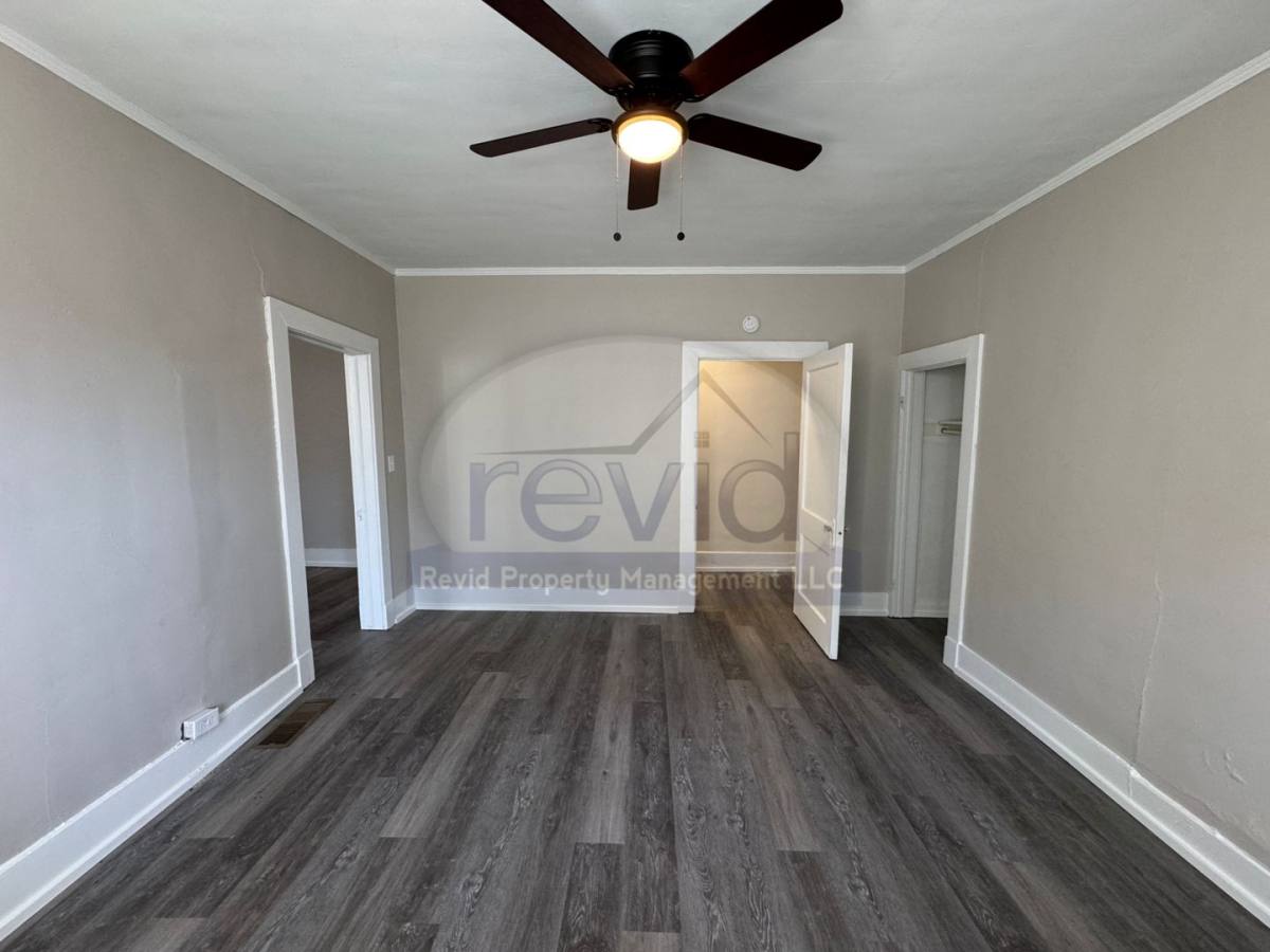 Apartment for rent at 282 Garland St, Memphis, TN 38104