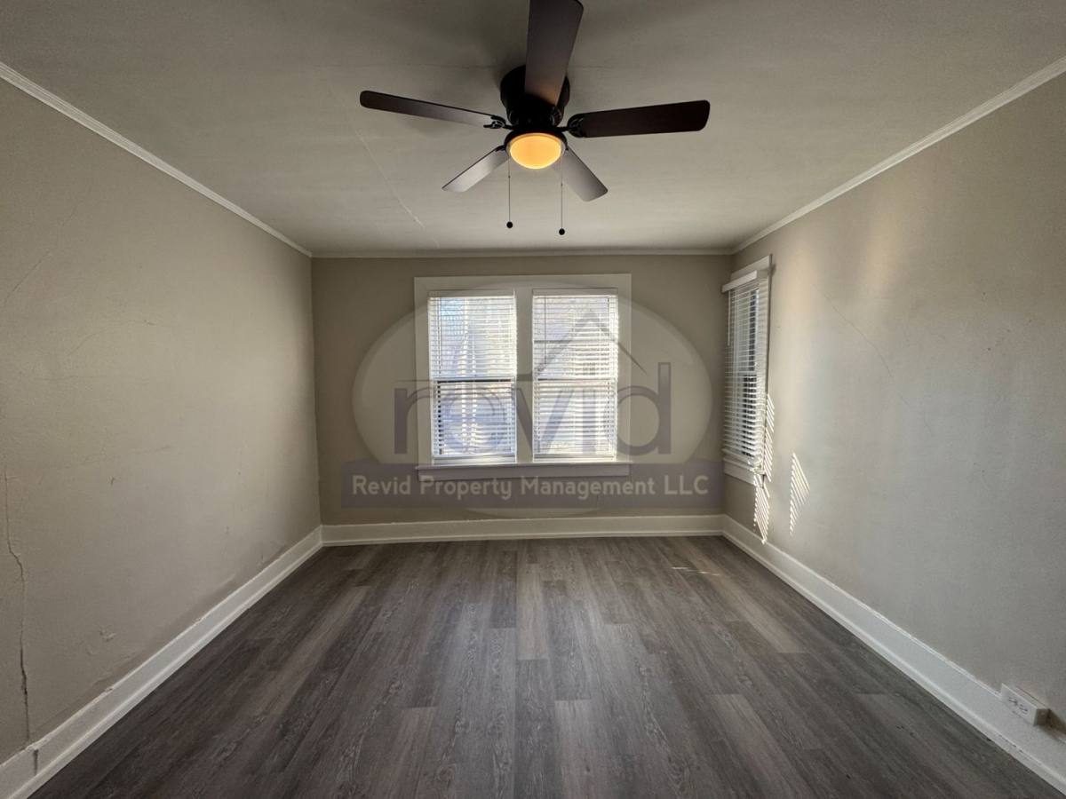 Apartment for rent at 282 Garland St, Memphis, TN 38104