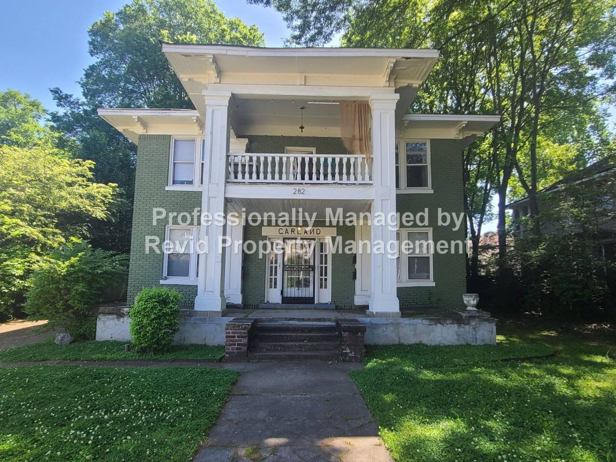 Apartment for rent at 282 Garland St, Memphis, TN 38104