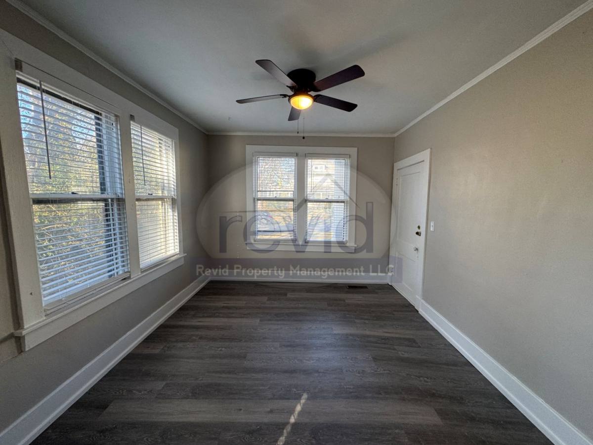Apartment for rent at 282 Garland St, Memphis, TN 38104