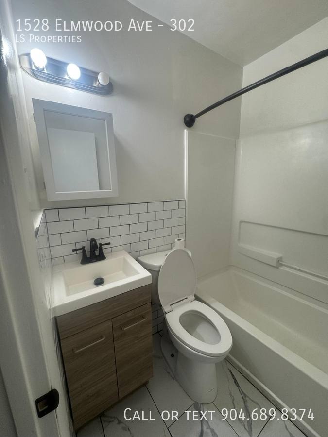 Apartment for rent at 1528 Elmwood Ave #302, Folcroft, PA 19032