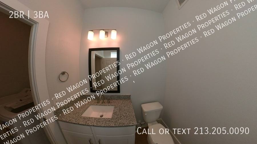 Apartment for rent at 330 E Carson St, San Antonio, TX 78208