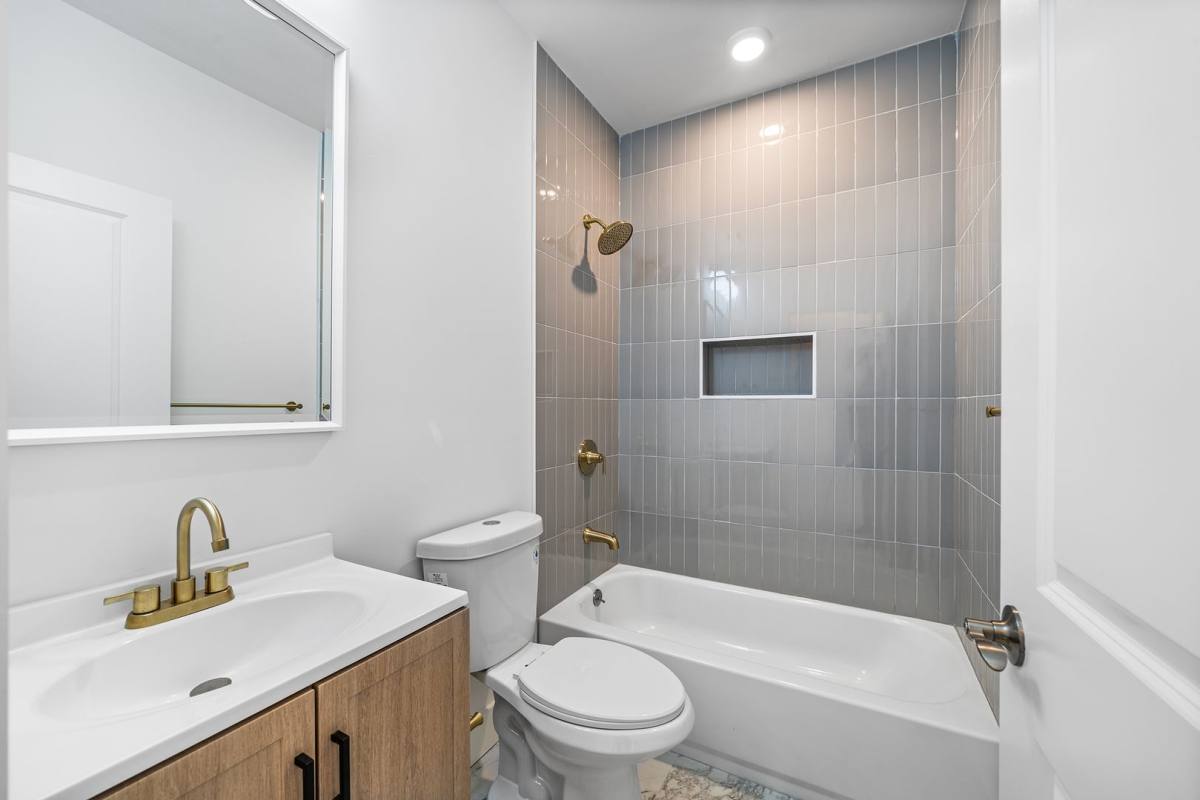Apartment for rent at 869 N 43rd St, Philadelphia, PA 19104
