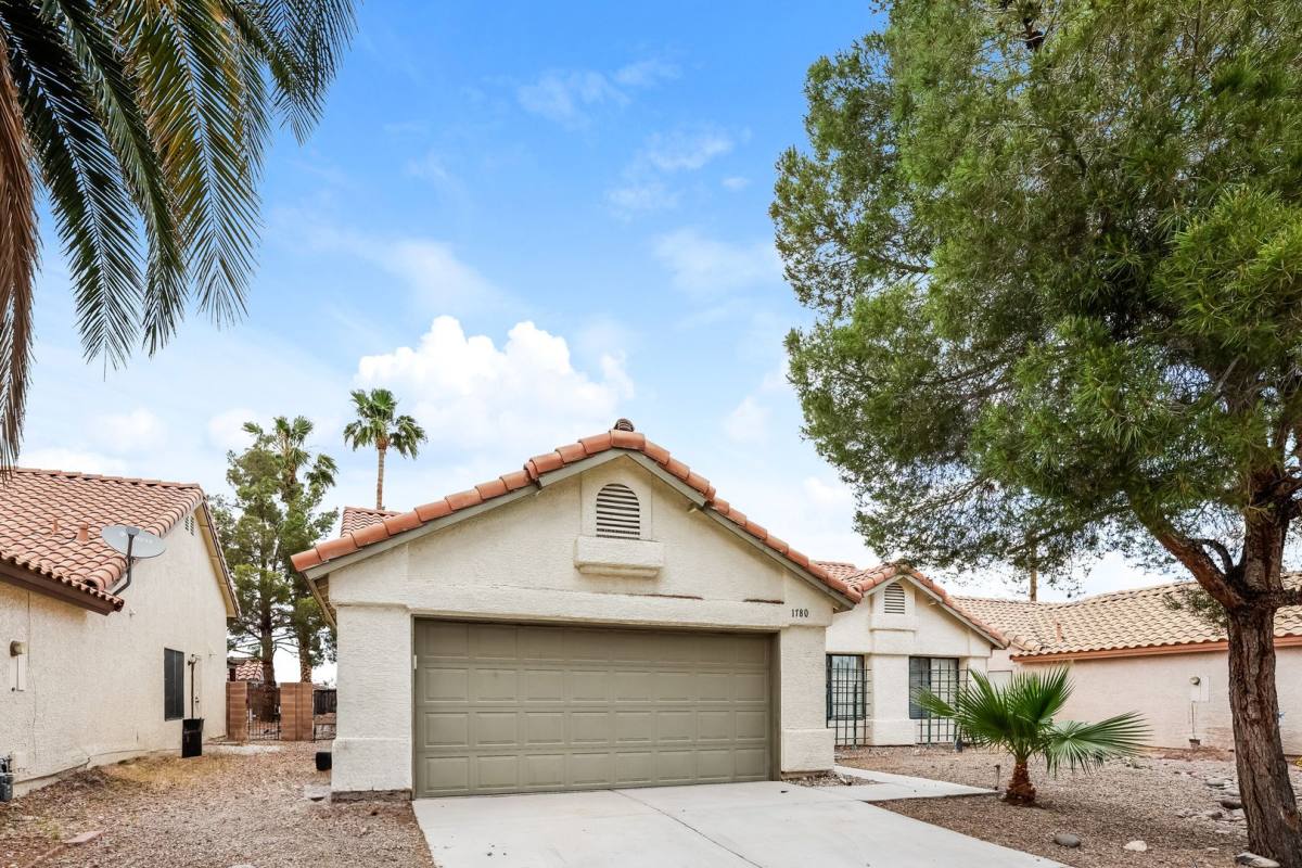 House for rent at 1780 Yellowwood Dr, Las Vegas, NV 89123