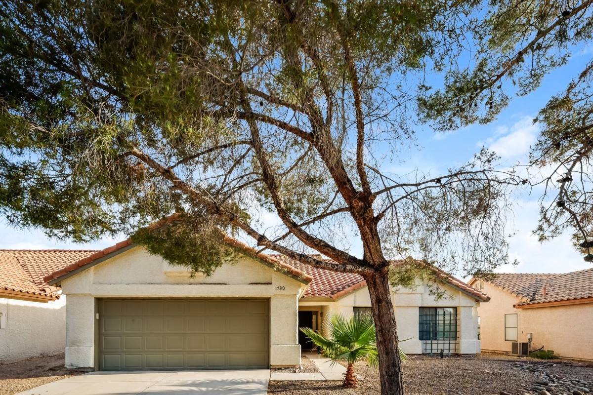 House for rent at 1780 Yellowwood Dr, Las Vegas, NV 89123