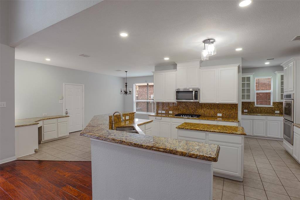 Apartment for rent at 4488 Big Sky Dr, Plano, TX 75024