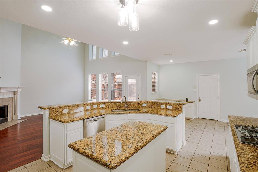 Apartment for rent at 4488 Big Sky Dr, Plano, TX 75024