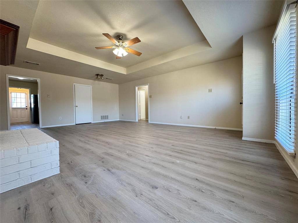 Apartment for rent at 528 Post Oak Lane #528, Allen, TX 75002