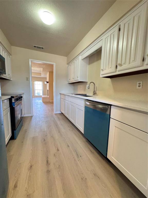 Apartment for rent at 528 Post Oak Lane #528, Allen, TX 75002