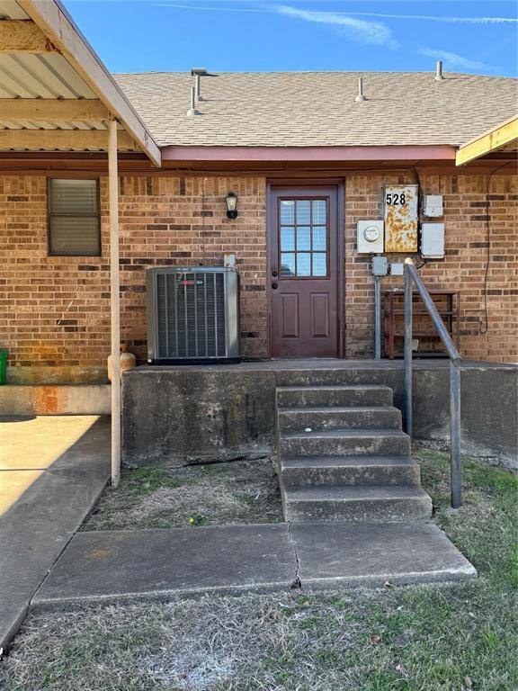 Apartment for rent at 528 Post Oak Lane #528, Allen, TX 75002