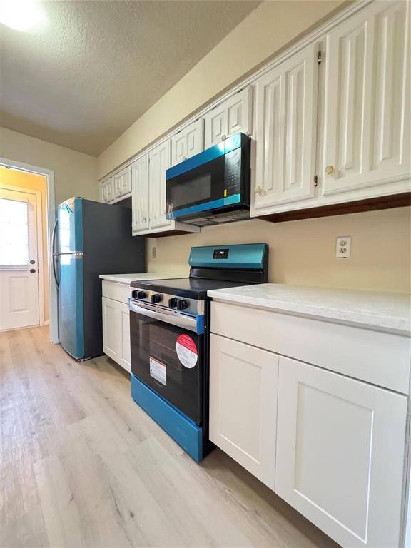 Apartment for rent at 528 Post Oak Lane #528, Allen, TX 75002