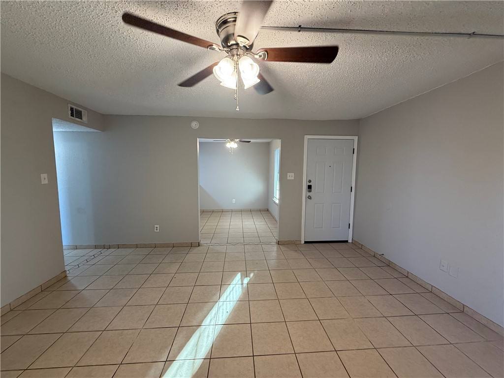 Townhouse for rent at 2000 Kazmeier #25, Bryan, TX 77802