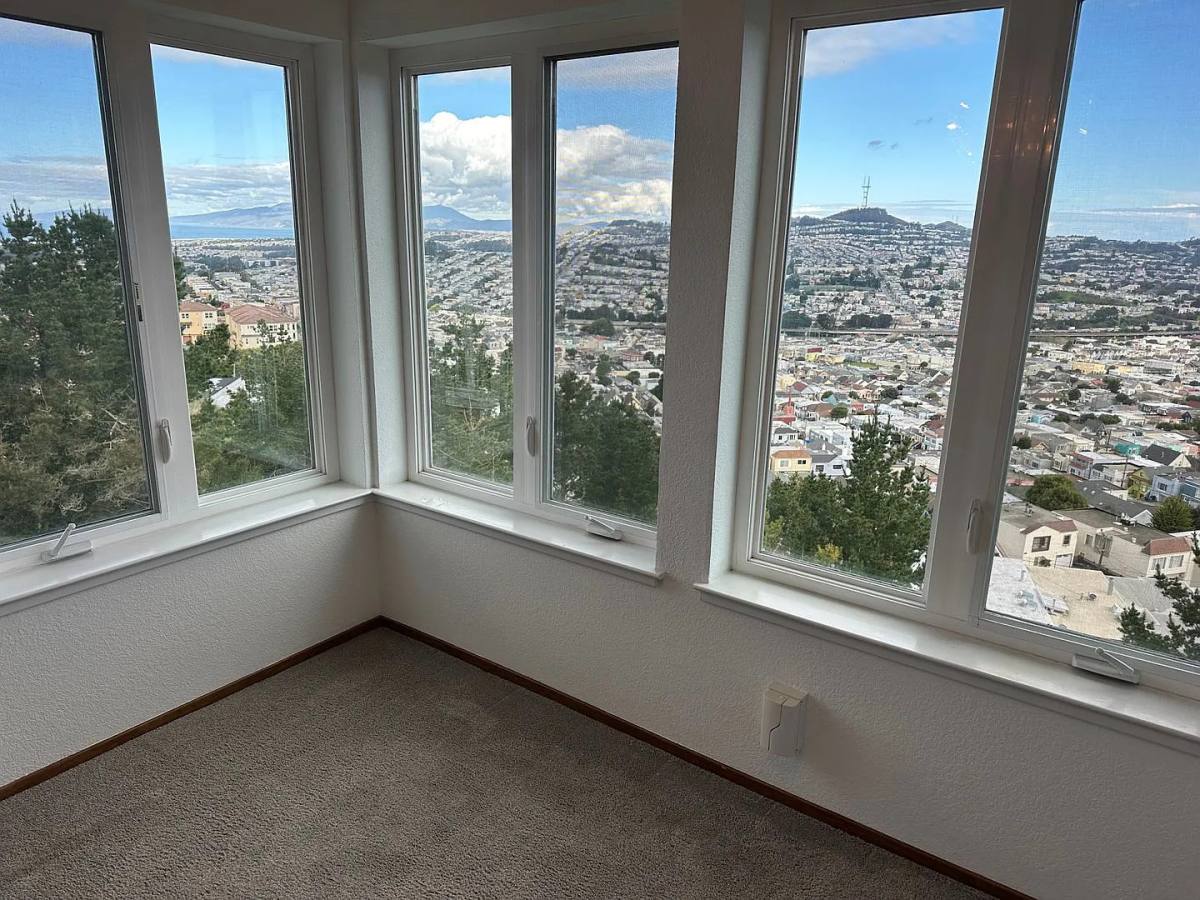 Townhouse for rent at 420 Pointe Pacific Dr, Daly City, CA 94014
