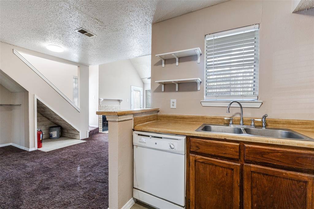Apartment for rent at 9833 Walnut St #203, Dallas, TX 75243