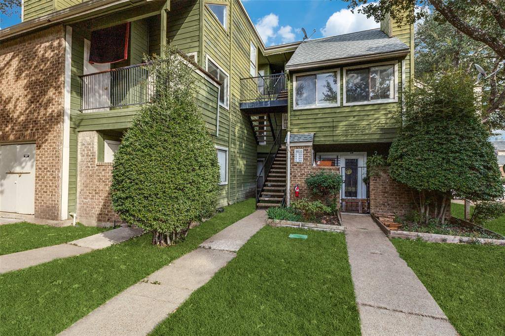 Apartment for rent at 9833 Walnut St #203, Dallas, TX 75243