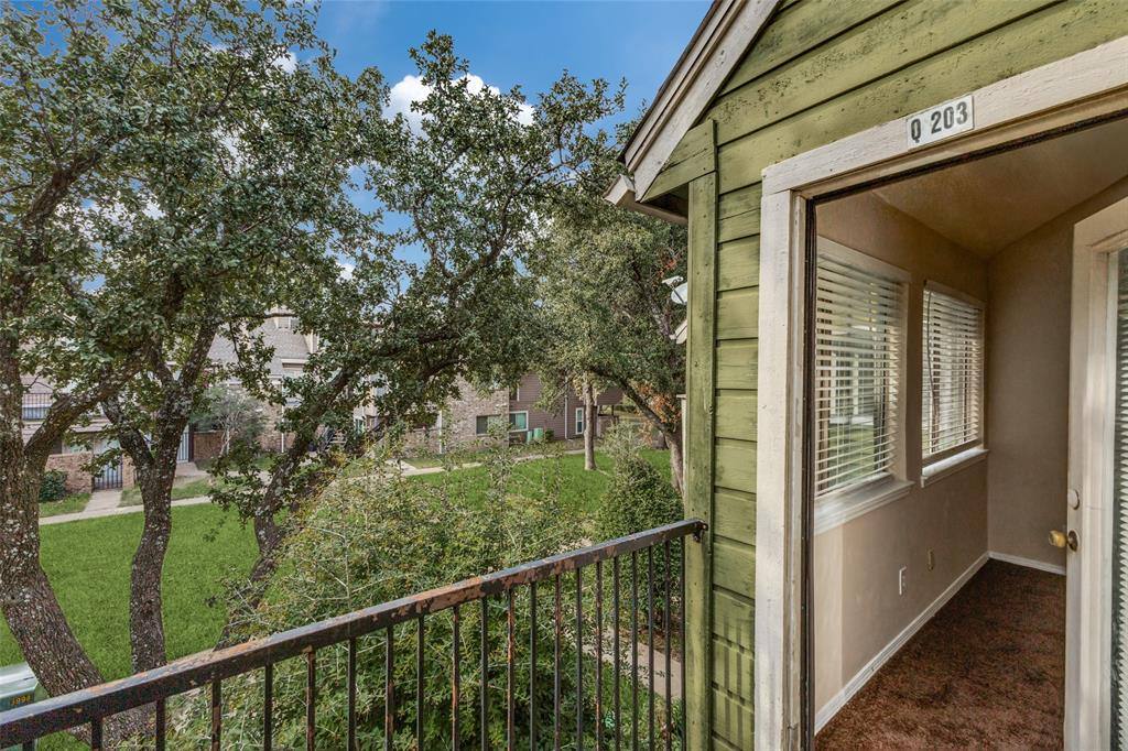 Apartment for rent at 9833 Walnut St #203, Dallas, TX 75243
