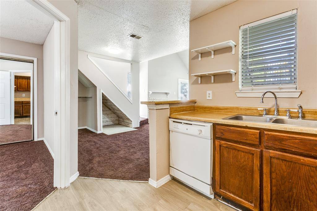 Apartment for rent at 9833 Walnut St #203, Dallas, TX 75243