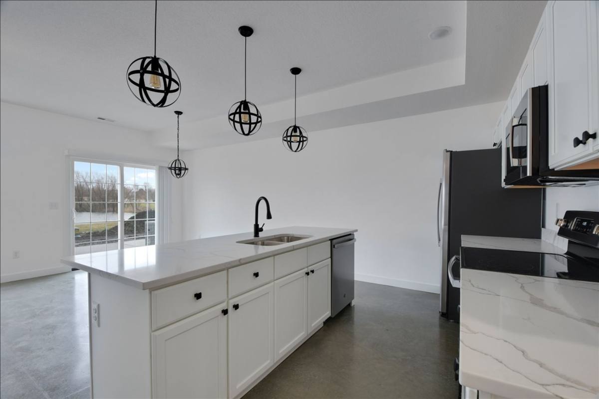 Townhouse for rent at 3311 Stoneway Court, Champaign, IL 61822