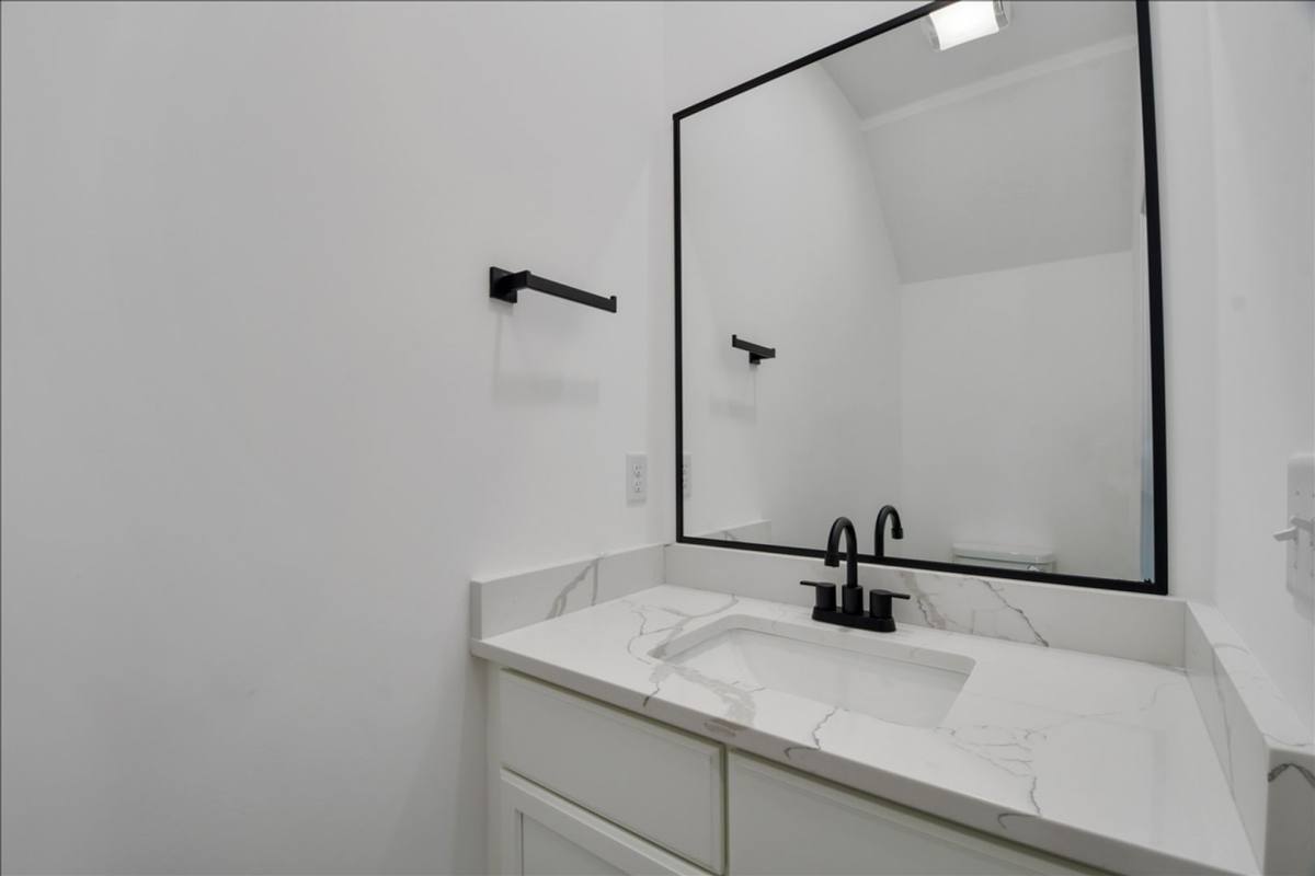 Townhouse for rent at 3311 Stoneway Court, Champaign, IL 61822