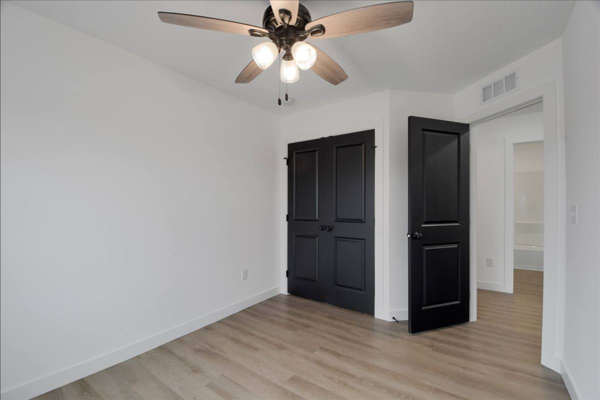 Townhouse for rent at 3311 Stoneway Court, Champaign, IL 61822