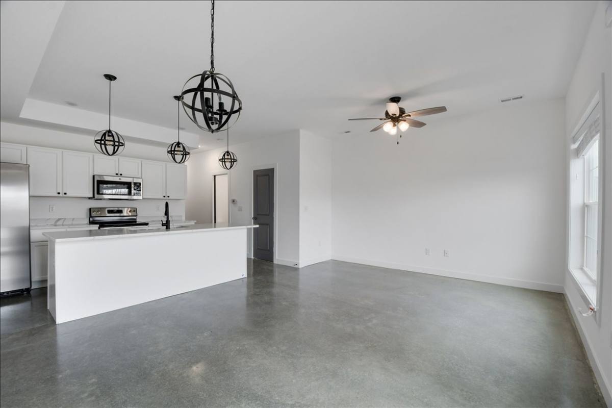 Townhouse for rent at 3311 Stoneway Court, Champaign, IL 61822