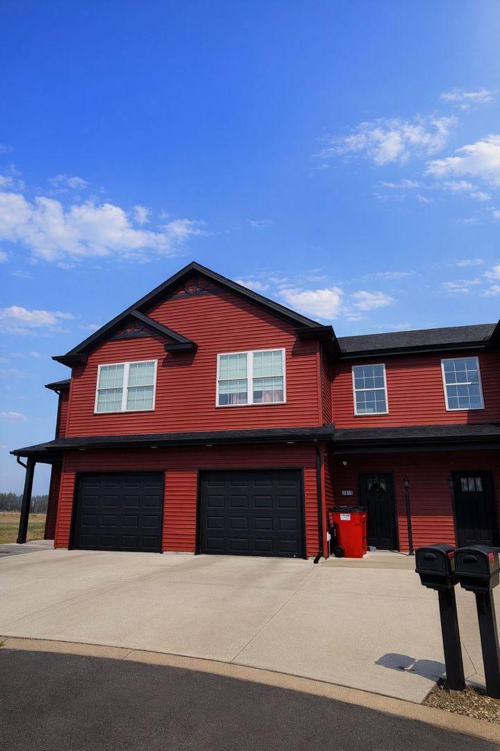 Townhouse for rent at 3311 Stoneway Court, Champaign, IL 61822