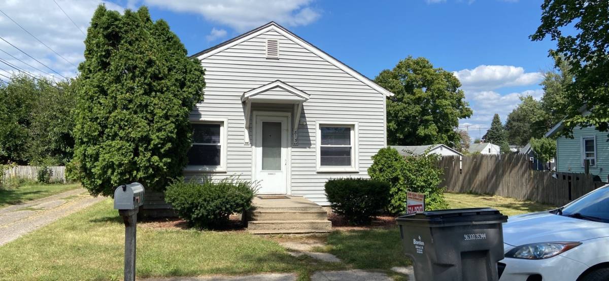 House for rent at 813 E Douglas St, Goshen, IN 46526
