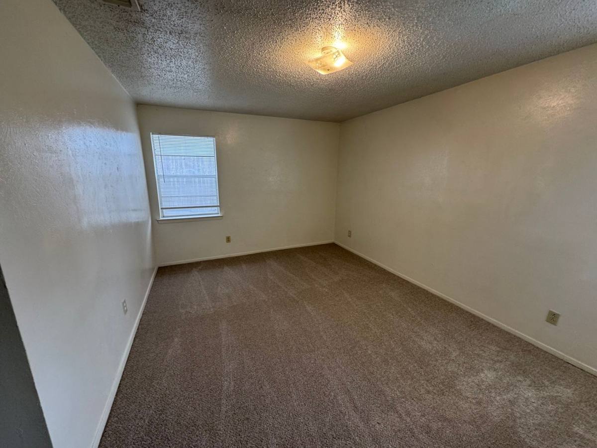 House for rent at 5604 Macgregor Dr, Fort Worth, TX 76148