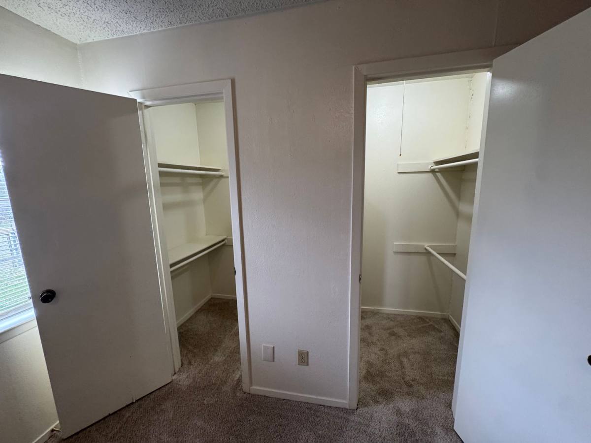 House for rent at 5604 Macgregor Dr, Fort Worth, TX 76148