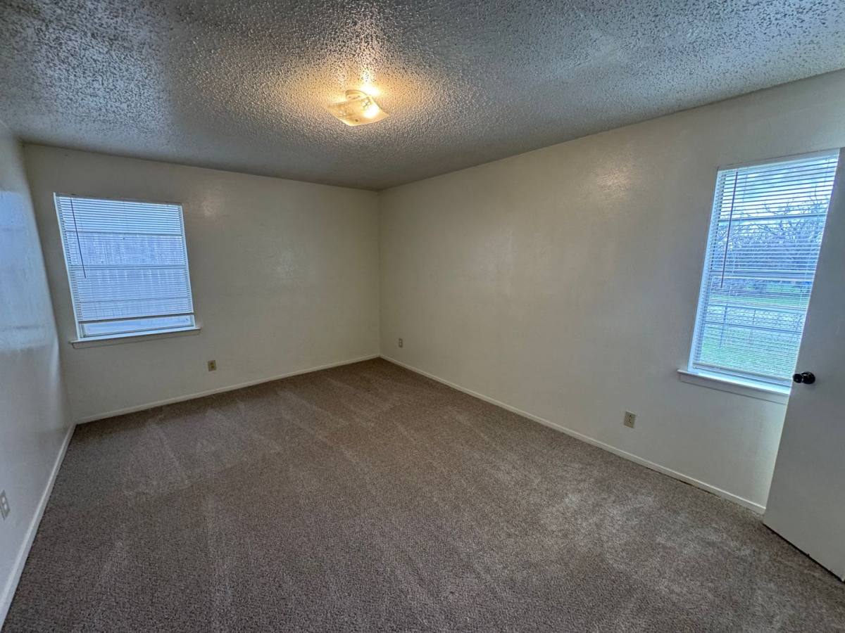 House for rent at 5604 Macgregor Dr, Fort Worth, TX 76148