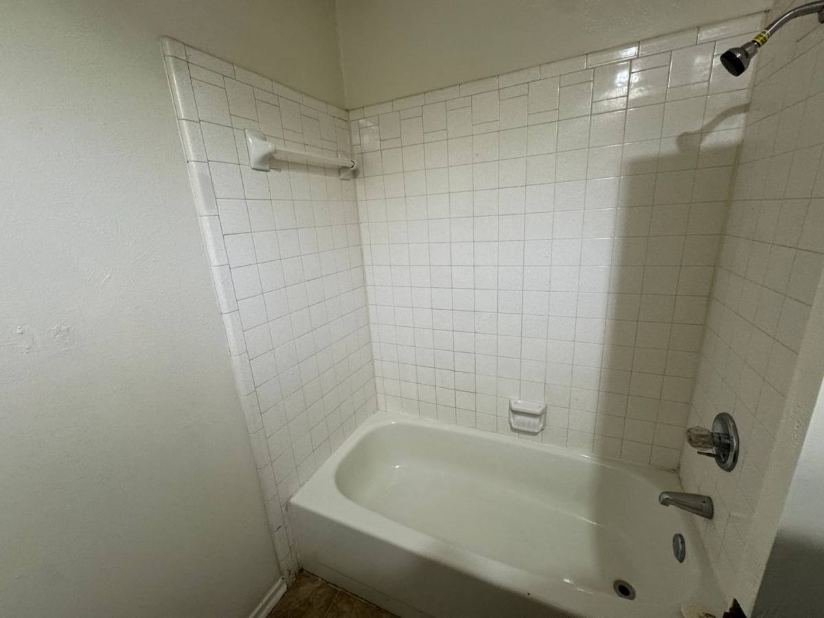House for rent at 5604 Macgregor Dr, Fort Worth, TX 76148