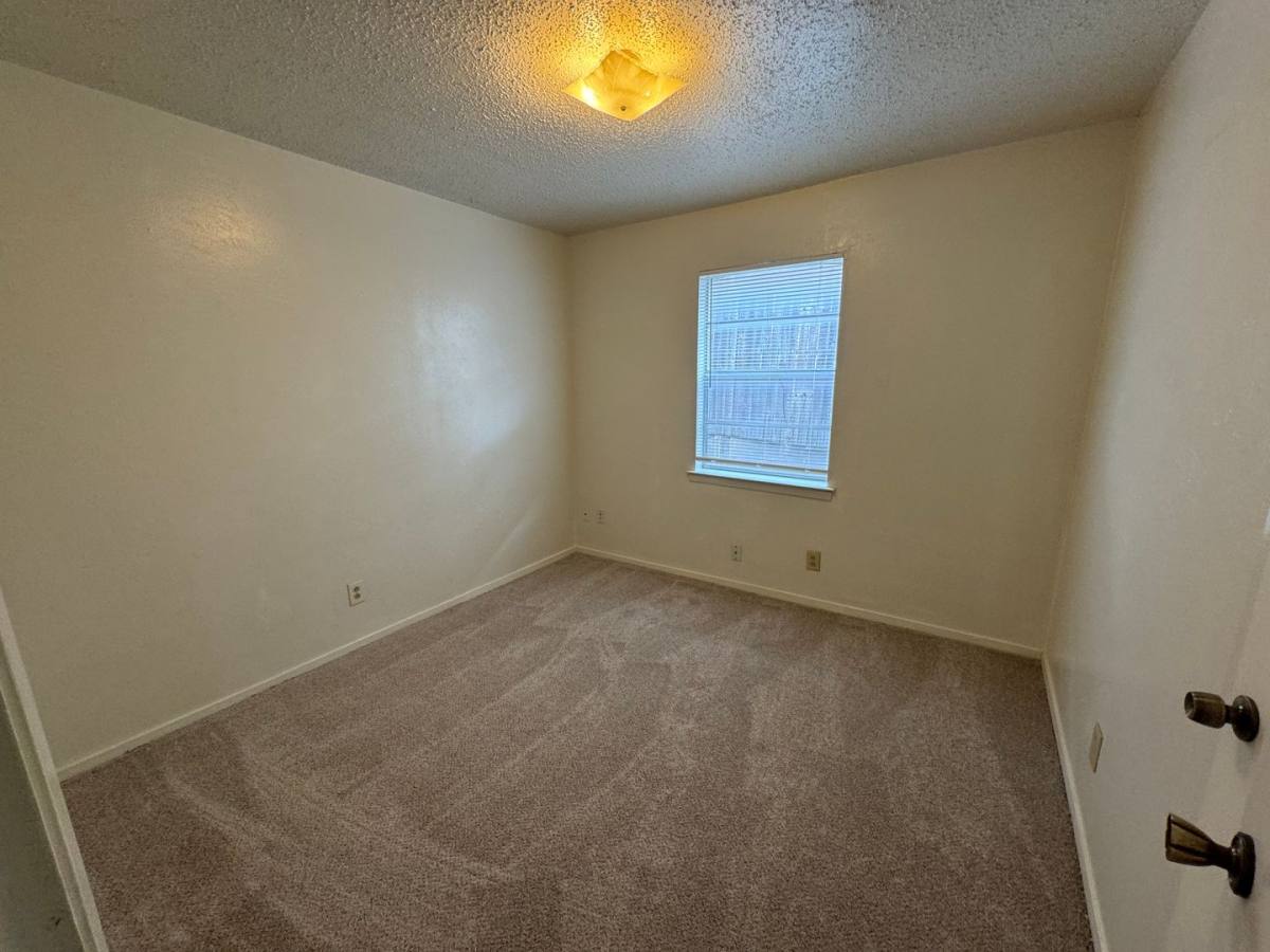 House for rent at 5604 Macgregor Dr, Fort Worth, TX 76148
