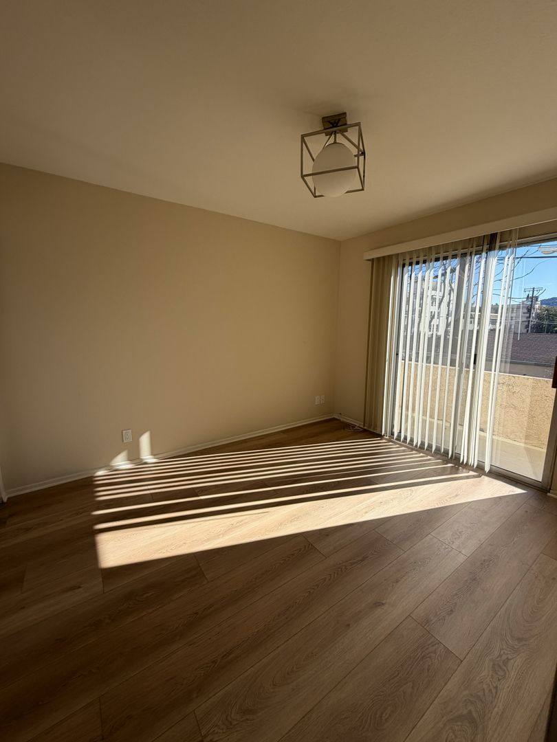 Apartment for rent at 11308 Huston St, North Hollywood, CA 91601