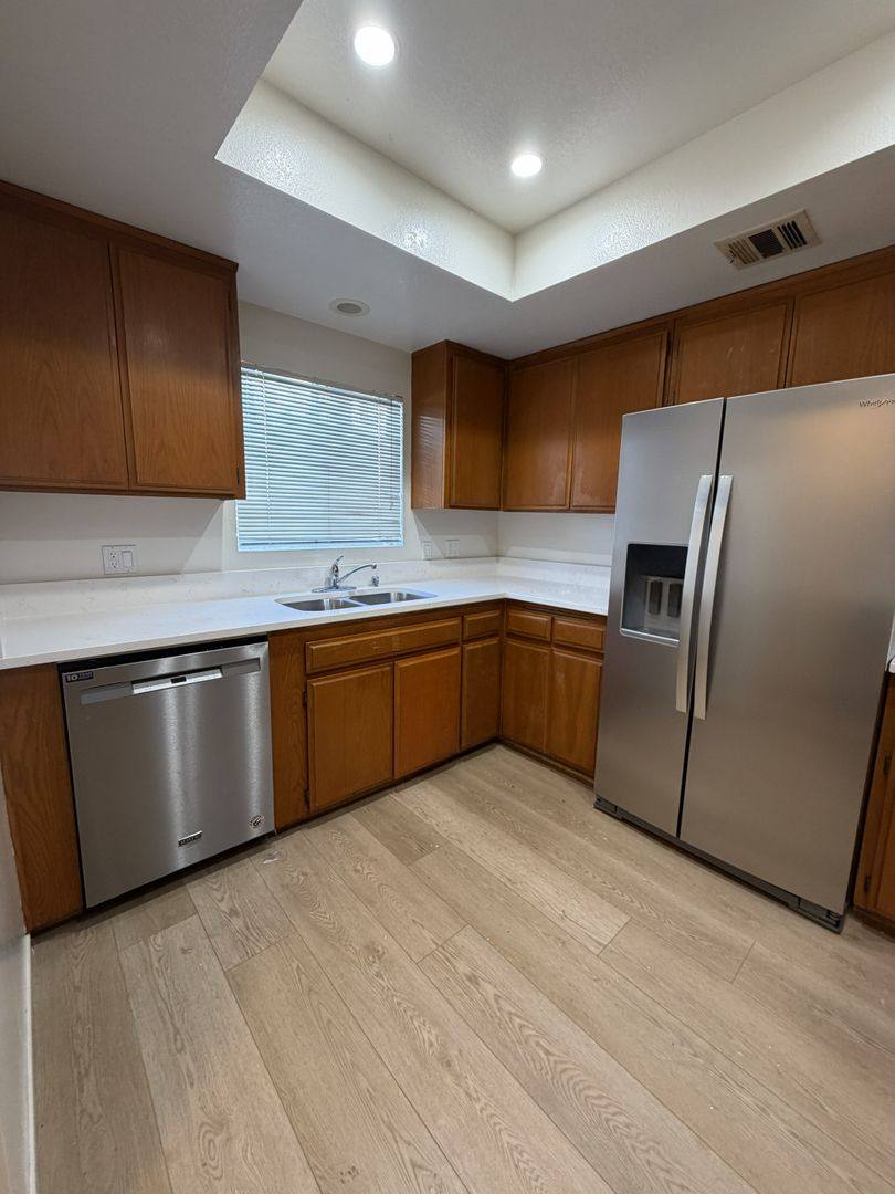 Apartment for rent at 11308 Huston St, North Hollywood, CA 91601