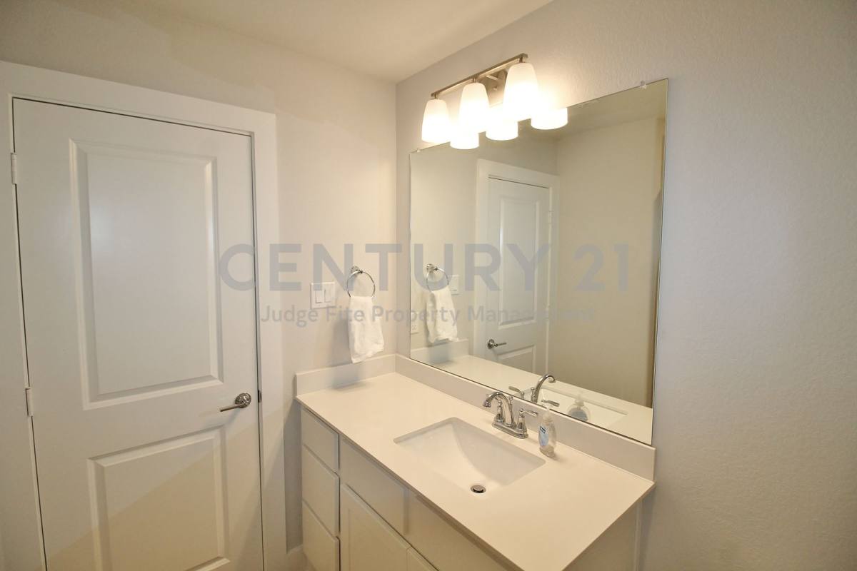 House for rent at 218 Mockingbird Dr, Waxahachie, TX 75165