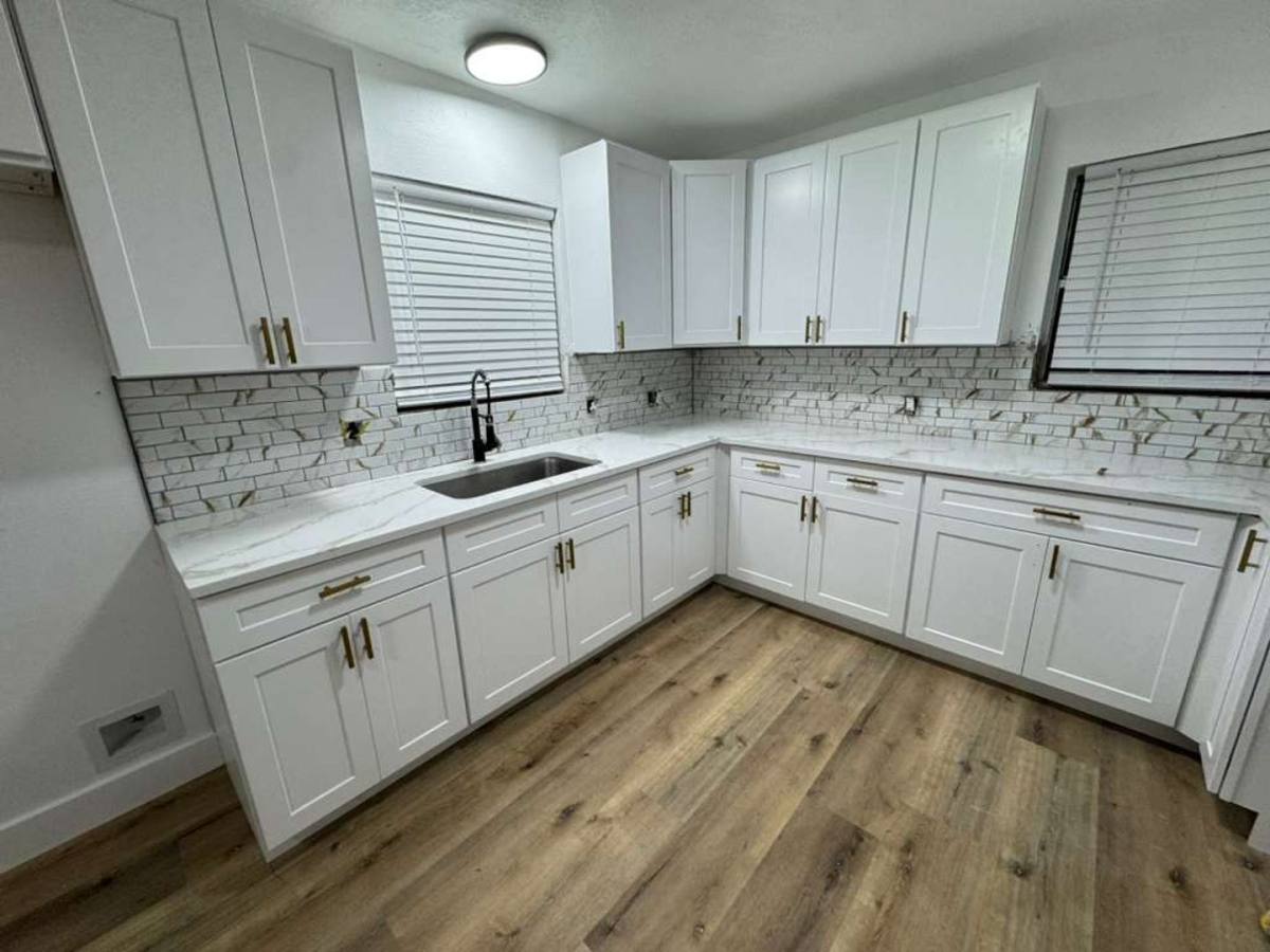 House for rent at 2705 Tanglewood Ave, Orange, TX 77630