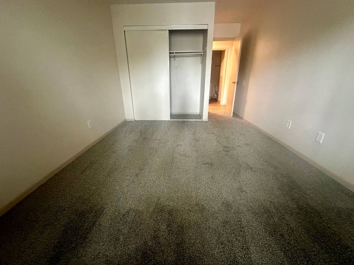 Apartment for rent at 1670 Shawano Ave, Green Bay, WI 54303