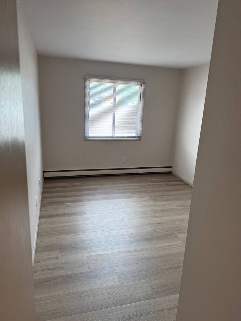 Apartment for rent at 1670 Shawano Ave, Green Bay, WI 54303