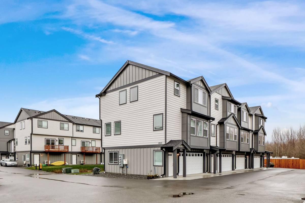 Apartment for rent at 2900, 2912, 2924 Shore Pine Place, Blaine, WA 98230