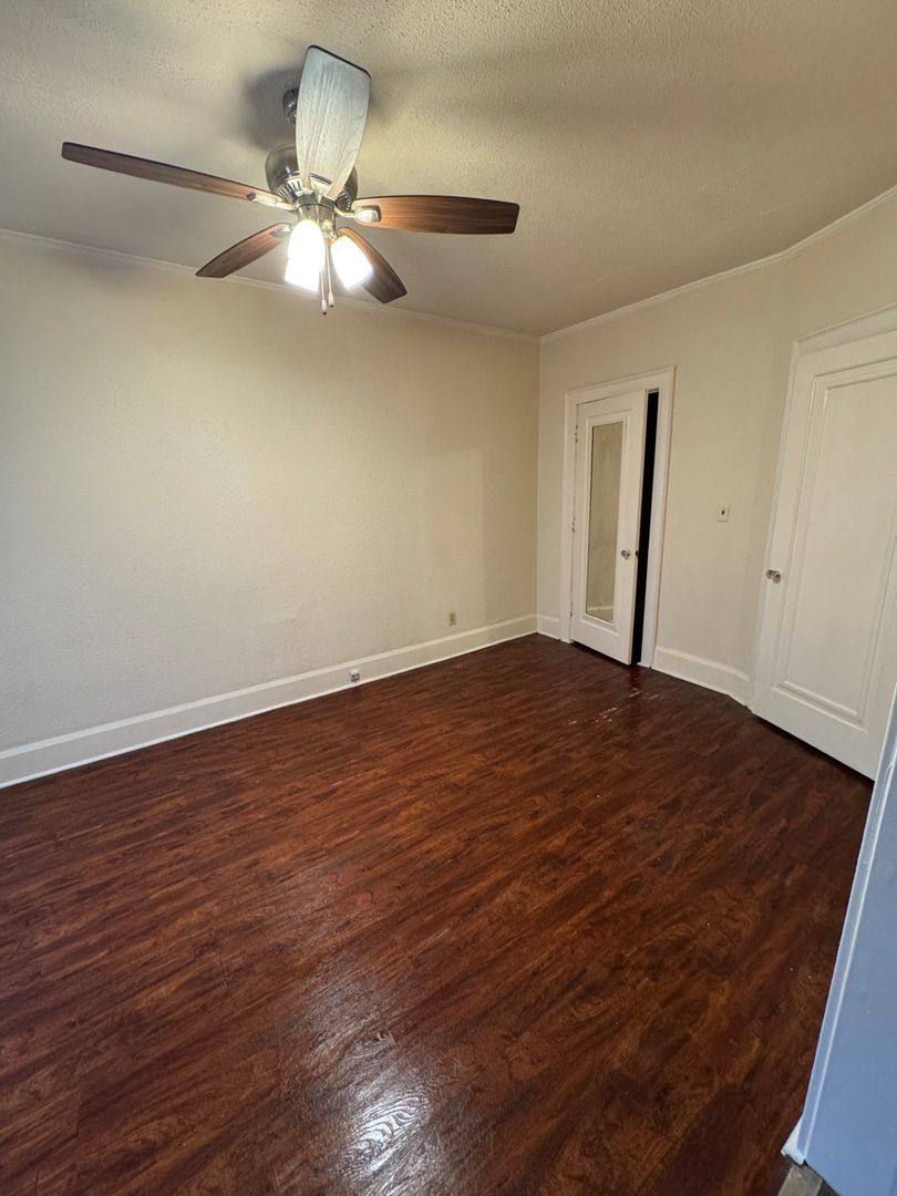 Apartment for rent at 1132 Crosby St, Rockford, IL 61107