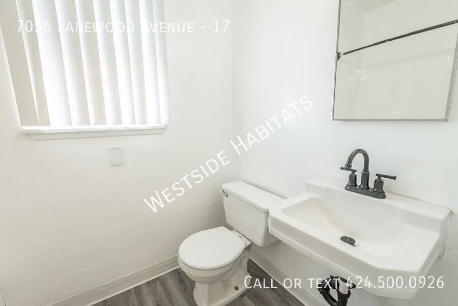 Apartment for rent at 7056 Lanewood Ave, Los Angeles, CA 90028