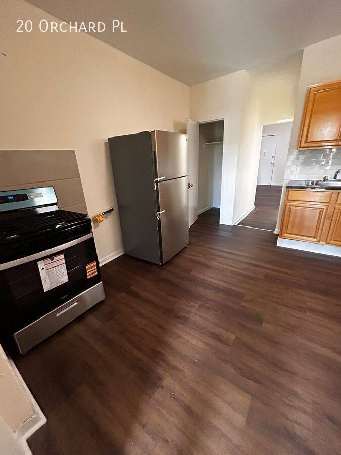 Apartment for rent at 20 Orchard Place, Yonkers, NY 10703