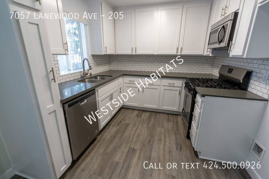 Apartment for rent at 7057 Lanewood Ave #406, Los Angeles, CA 90028