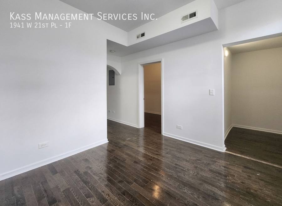 Apartment for rent at 1941 W 21st Place #1F, Chicago, IL 60608