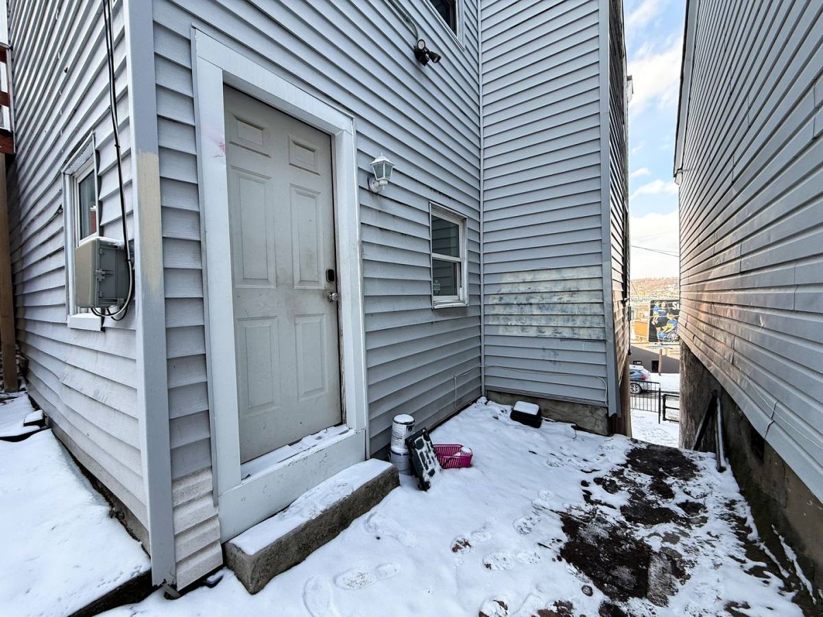 Apartment for rent at 171 Pius St, Pittsburgh, PA 15203